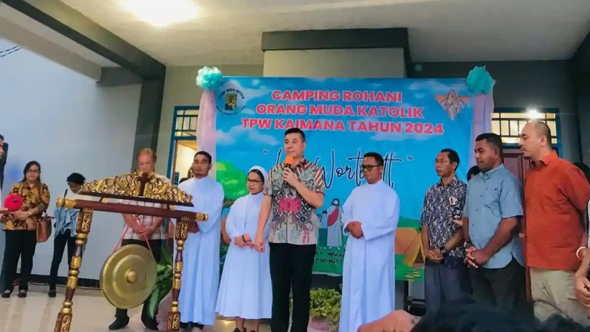 Camping Rohani OMK se-TPW Kaimana, Freddy Thie: Jadi Garam dan Terang Dunia