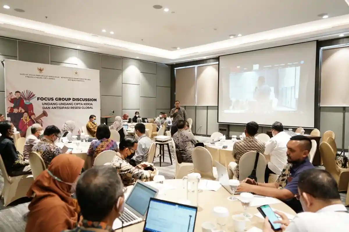 Pemerintah Optimalkan UU Cipta Kerja Demi Antisipasi Resesi Global