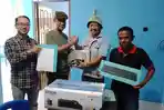 Yulius-Palilu-menyerahkan-bantuan-sarana-dan-prasarana.jpg