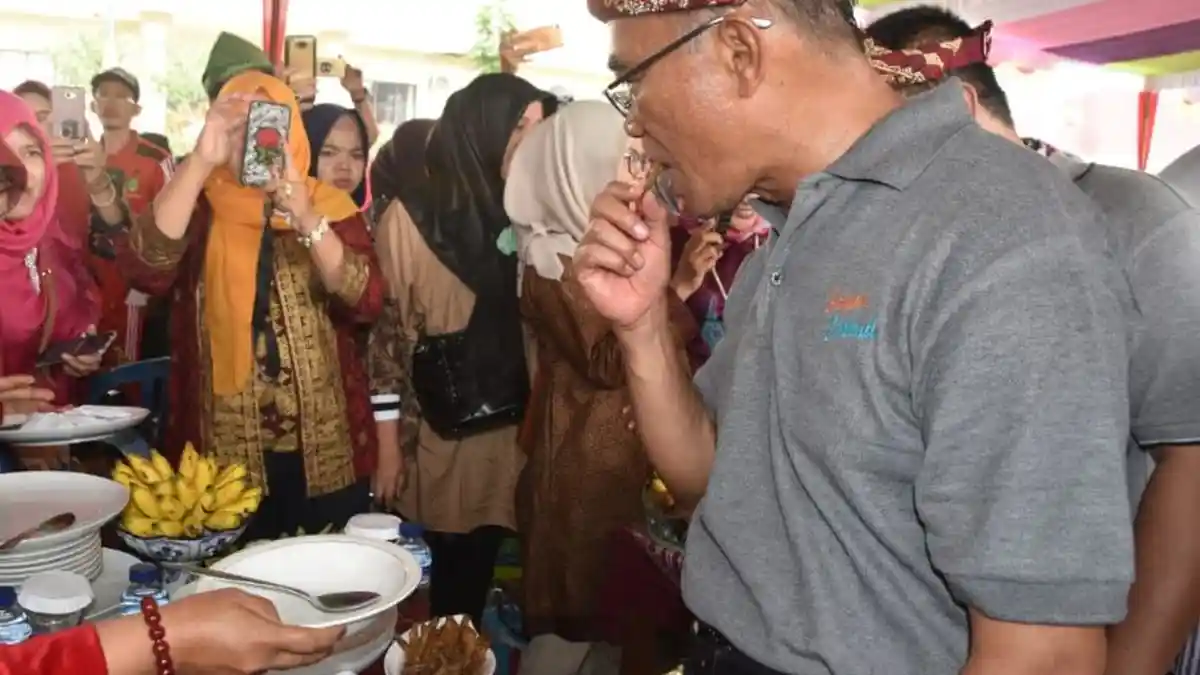 Mendikbud Buat Peraturan Rotasi Guru, Bertugas Maksimal 6 Tahun di Satu Sekolah