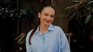 Presenter-Enzy-Storia-saat-ditemui-di-daerah-Kemang.jpg