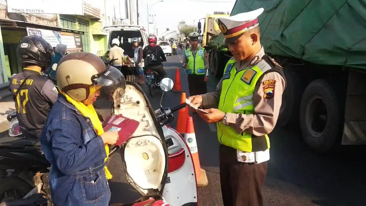 Anda Terkena Tilang? Begini Cara Mengambil Barang Buktinya di Semarang