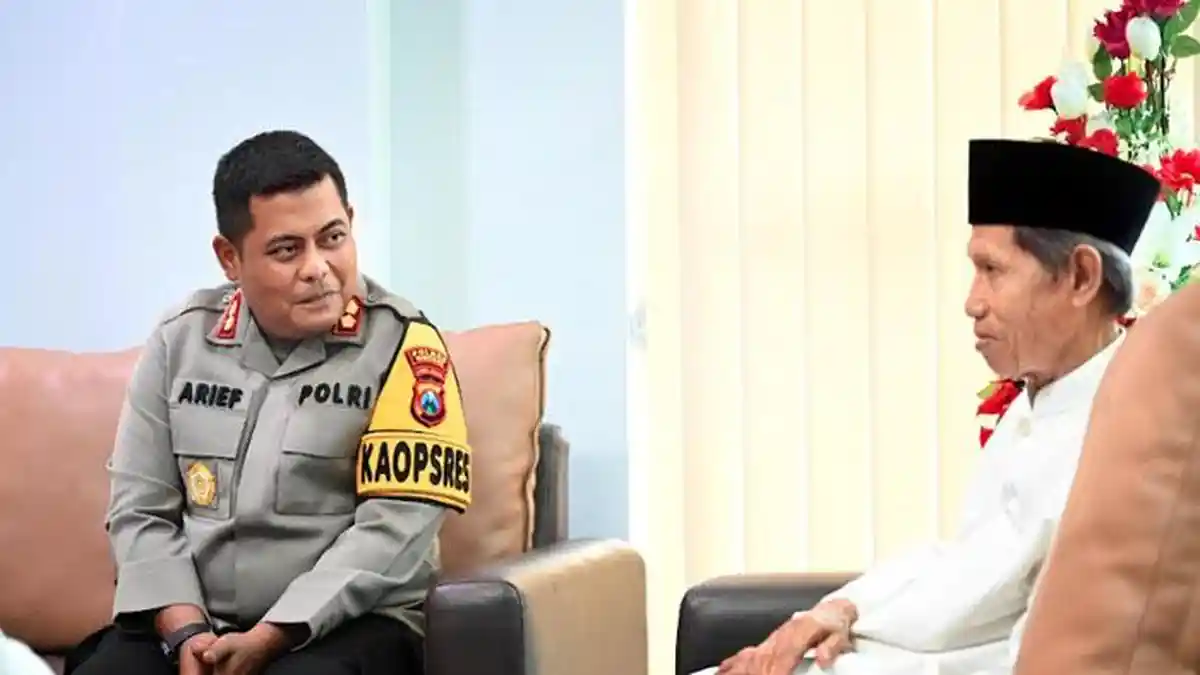 Momen Kapolres Gresik Silaturahmi ke MUI, Dapat Pesan Agar Tuntaskan Judi Online dan Narkoba