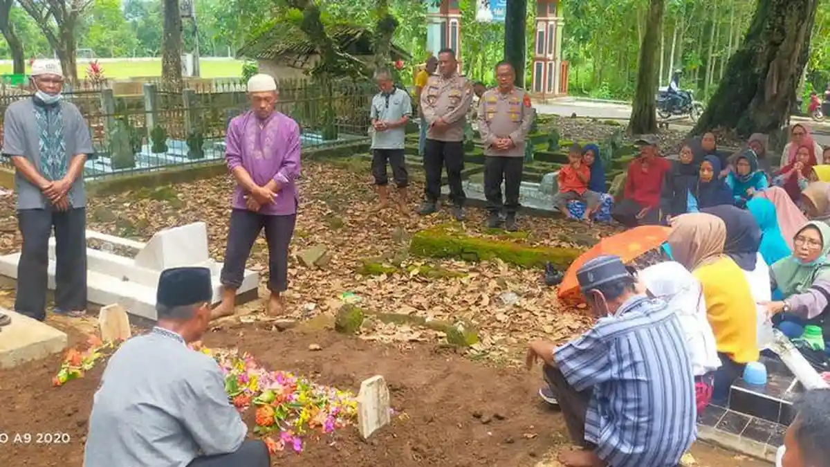Mayat yang Hanyut di Sungai Domas Sumedang Teridentifikasi, Ini Identitasnya