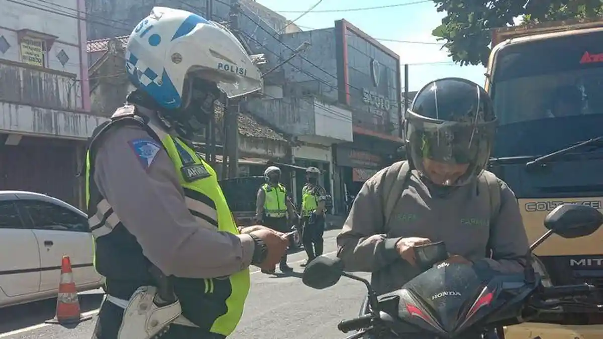 Tilang Manual Bakal Kembali Diterapkan, tapi Tak Semua Polantas Berwenang, Ini Syaratnya
