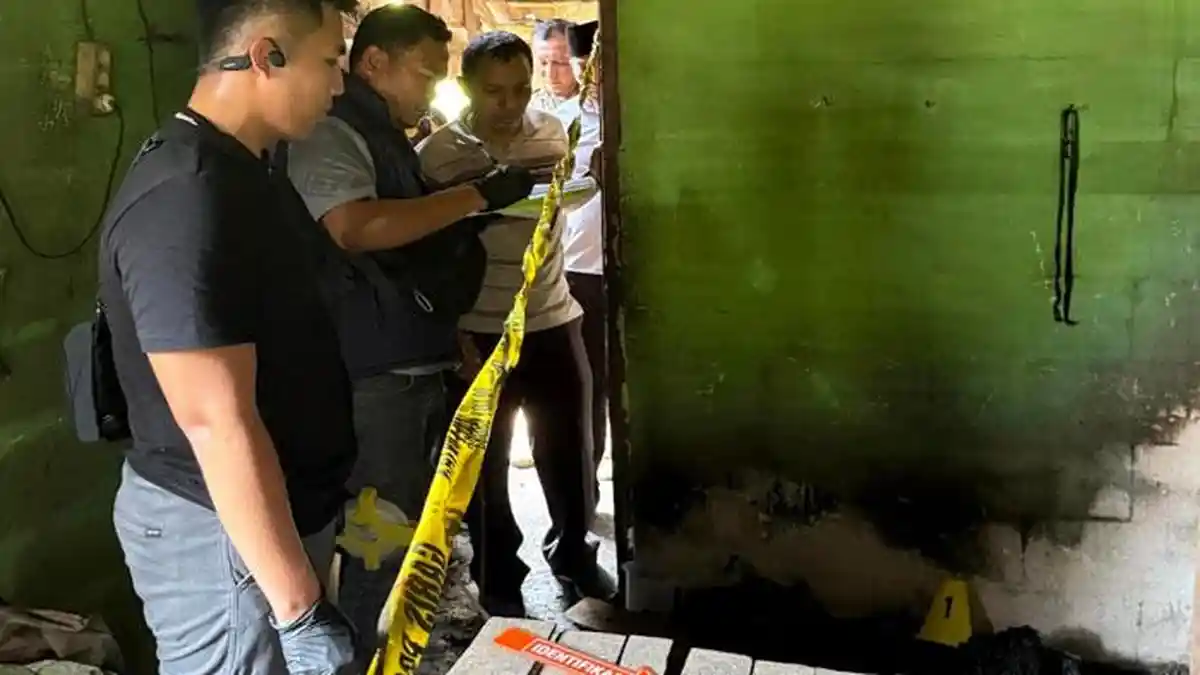 Akhir Tragis Warga Bojonegoro, Tetangga Menemukan Si Kakek Terbakar di Dalam Rumahnya