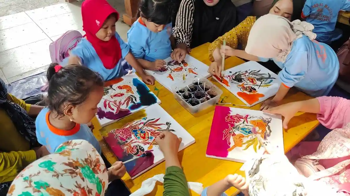 Wisata Edukasi Membatik, Jurus Lestarikan Batik Bakaran Juwana Pati
