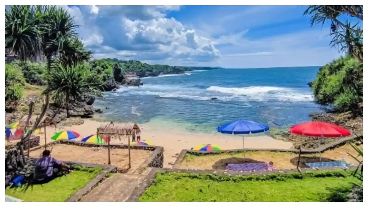 Cuma 2 Jam dari Pusat Kota DIY, Menikmati Libur Lebaran di Pantai Tersembunyi Gunung Kidul, Syahdu