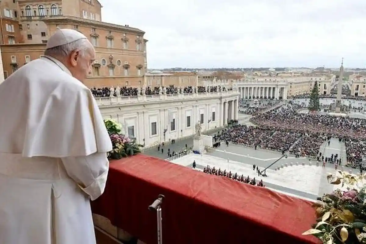 Paus Fransiskus Serukan Perdamaian di Myanmar, Tawarkan Perlindungan untuk Aung San Suu Kyi