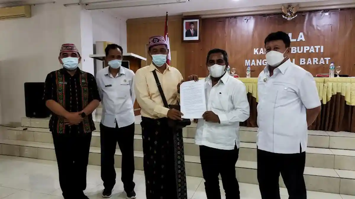 Tanggapi Tuntutan Warga Penolak Geothermal, Bupati Edi Endi: Lihat Dampak Positifnya