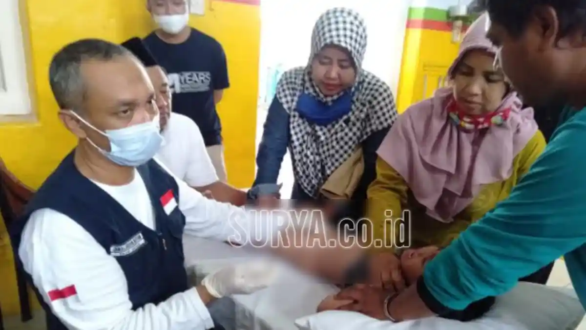 Lembaga Nurul Hikmah Pamekasan Gandeng PSBB dan JCP, Gelar Khitanan Massal dan Bagi-bagi Makanan