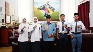 bupati-aceh-tengah-lepas-paskibra_.jpg