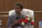 canda-ustadz-abdul-somad-uas-pontianak-masya-allah-bisa-menghalalkan-yang-haram.jpg