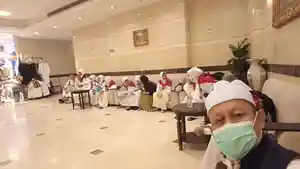 Jemaah-Haji-asal-Kepulauan-Meranti-saat-berada-di-Tanah-Suci.jpg