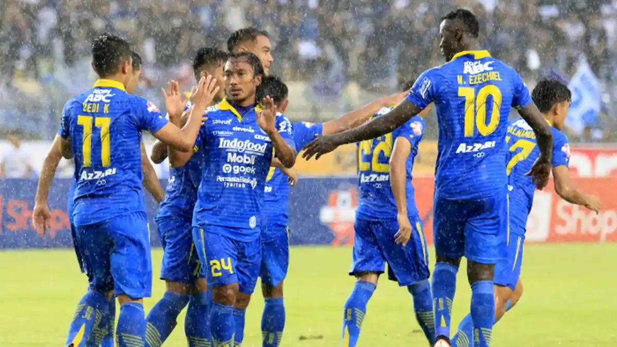 Cetak Quatrick, Ezechiel N Douassel Dapat Pujian dari Pelatih Persib Robert Alberts