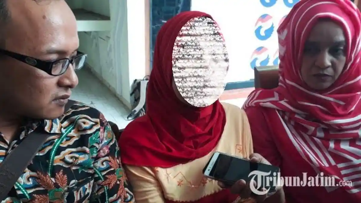 Didesak Sang Anak yang Minta Dibelikan HP, Seorang Ibu Rela Menjual Ginjalnya