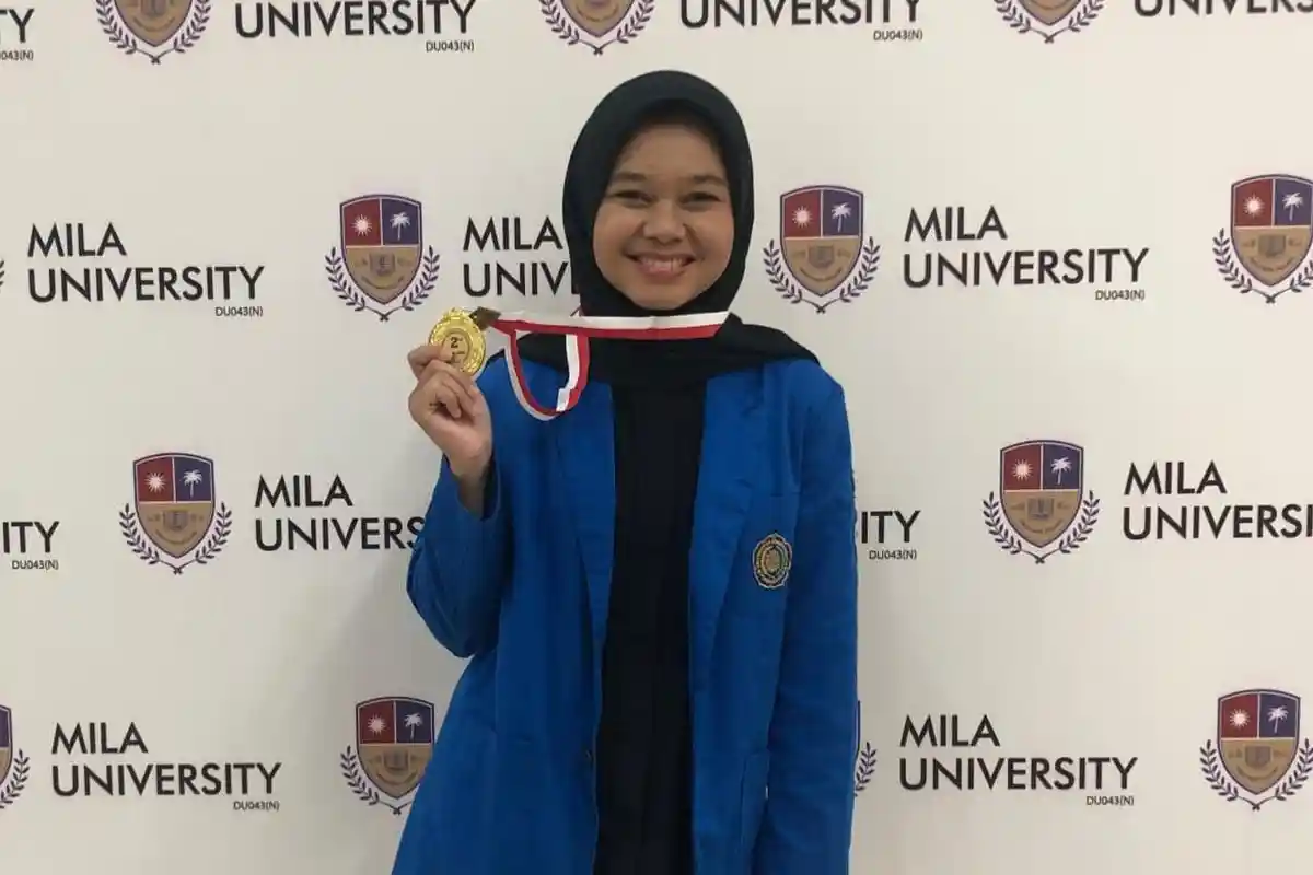 Mahasiswa FEB UMP Raih Prestasi Internasional di Malaysia, Buktikan Daya Saing Global
