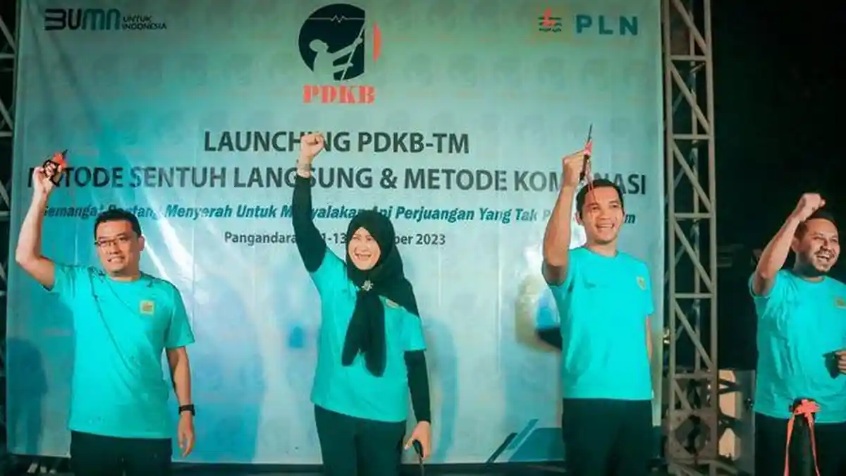 PLN Jabar Luncurkan Mobil PDKB Sentuh Langsung dan Gelar Refreshment Petugas di Pangandaran