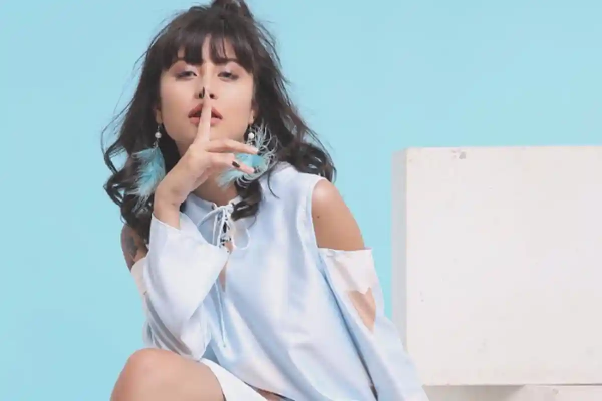 Lihat Videonya! Awkarin Jadi Peragawati Tapi Dicuekin dan Ditinggal Model Lain?