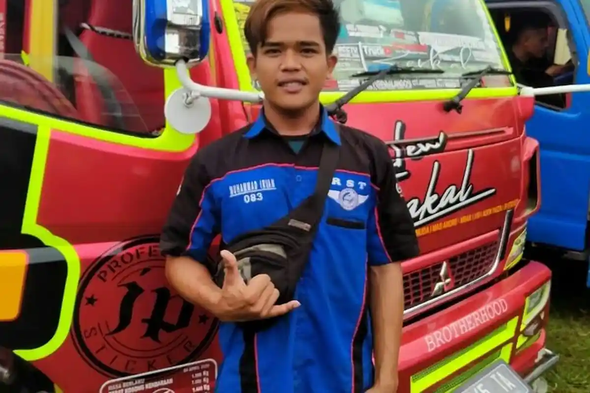 Cerita Sopir Truk Bantu Korban PHK Pulang Kampung karena Kehabisan Uang, Curhat di FB dan Menyamar