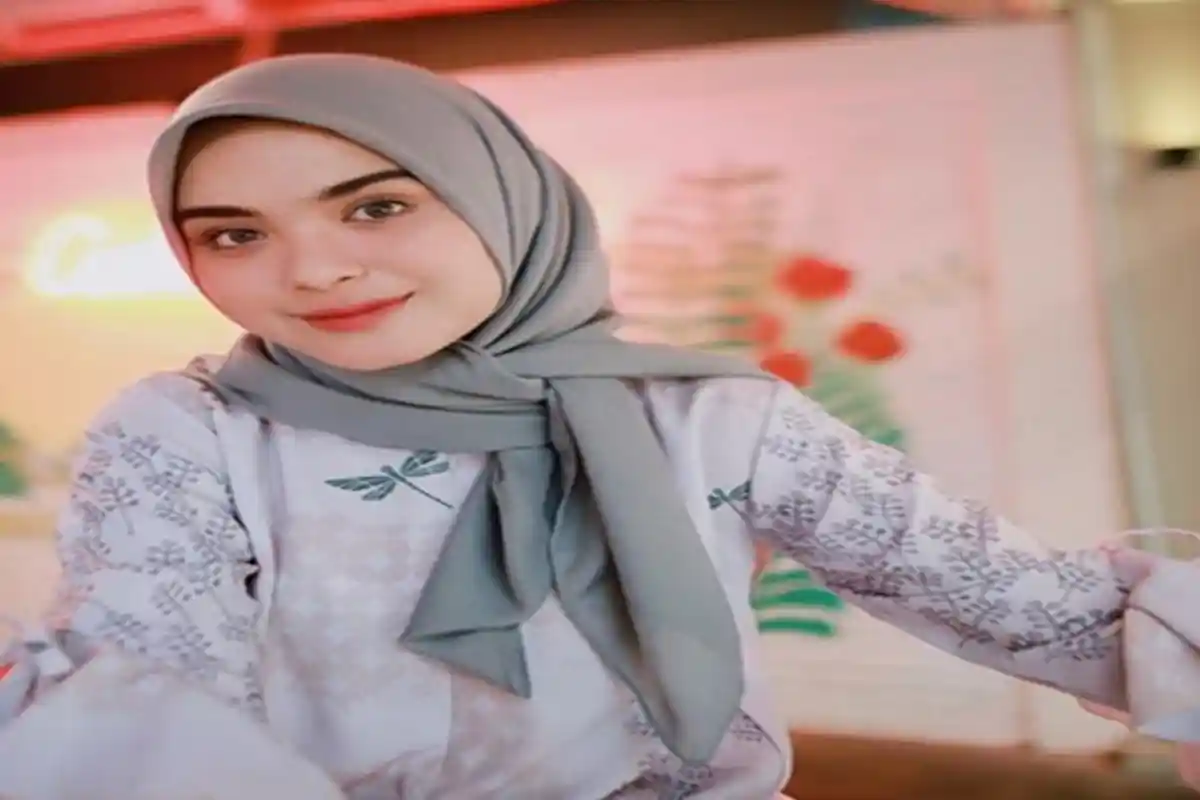 Jarang Muncul di TV, Begini Kabar Terbaru Vebby Palwinta Mantan Kekasih Rizky Febian dan Baim Wong