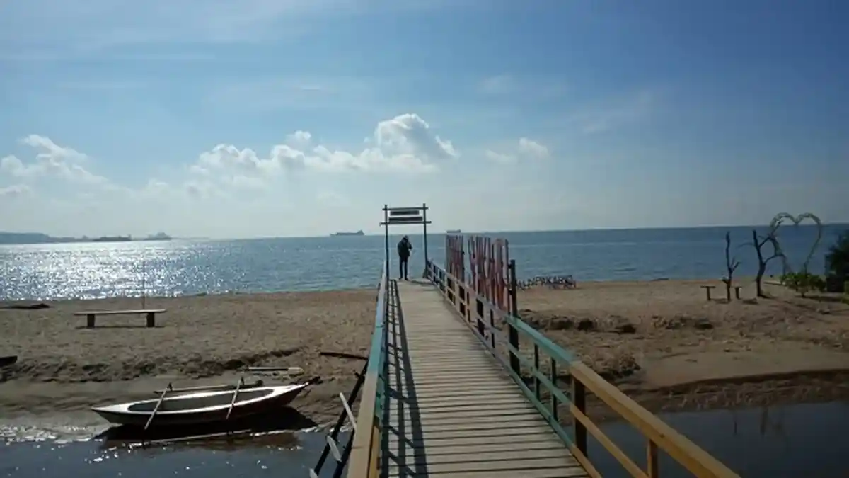 Begini Pesona Eksotisme Pantai Sipakario PPU; Spot Instagramable nan Terjangkau