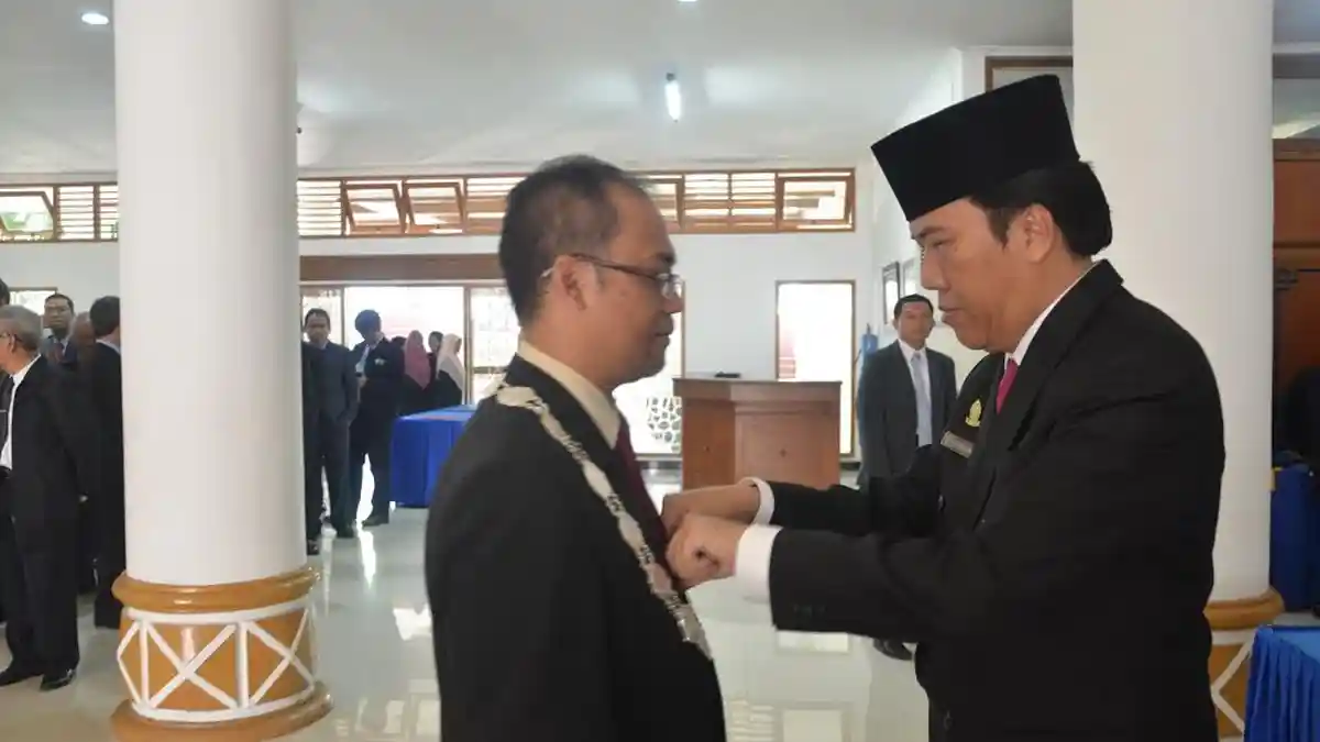 Ini Dia Pejabat Struktural Undip dan Dekan Sekolah Vokasi Undip Yang Baru Dilantik