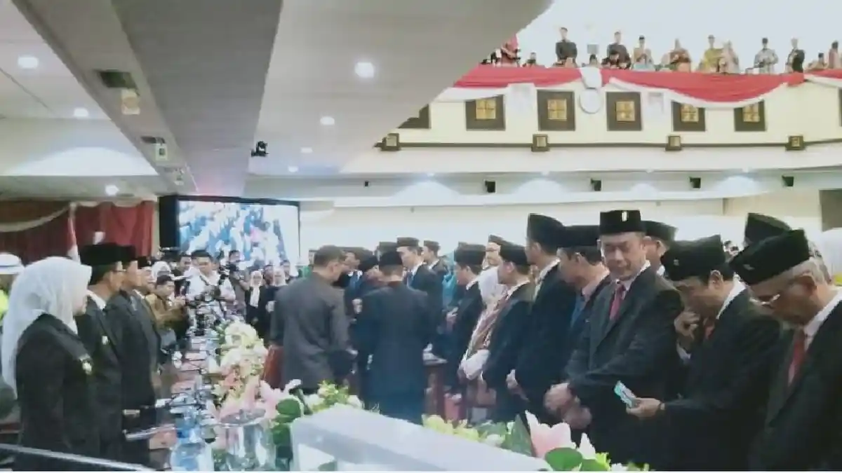 Zainal Abidin dan Sri Pimpin Sementara DPRD Palembang, Keponakan Hatta Rajasa Wakil Ketua