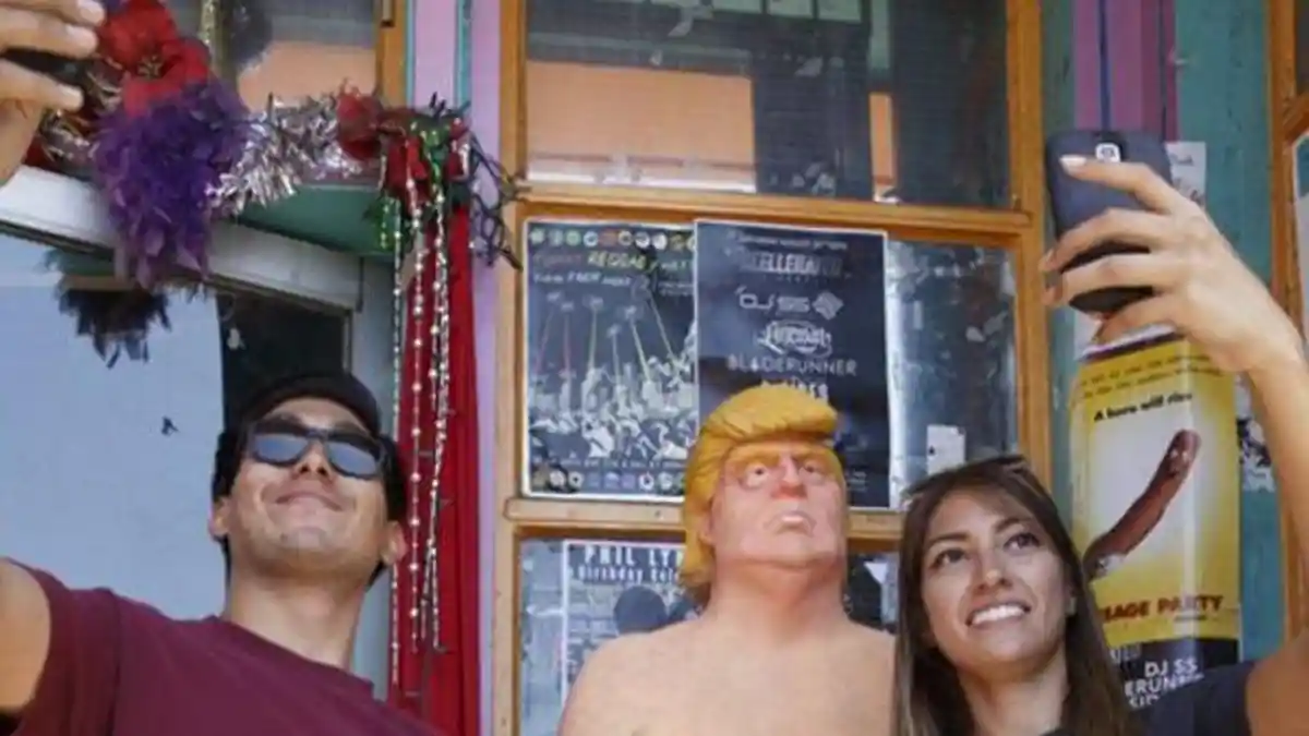 Patung Bugil Donald Trump Disebar di 5 Kota di Amerika Serikat