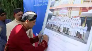 LLDIKTI-Wilayah-V-Teken-Maklumat-Pelayanan-Garansi-Layanan-Bersih-dan-Cepat.jpg