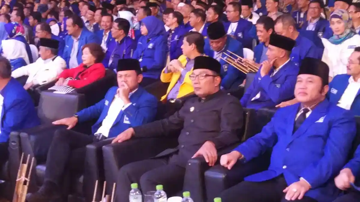 Ridwan Kamil Sebut Akan Luar Biasa Jika Dirinya Dipasangkan Dengan Bima Arya