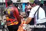 Kuli-Sampang-Tewas-Dibacok-di-Surabaya-pria-dibacok-di-surabaya2.jpg