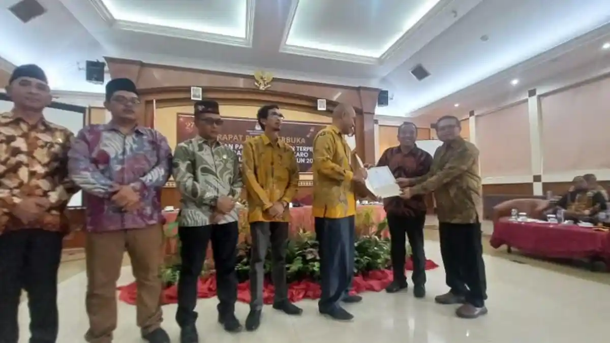 KPUD Karo Tetapkan Pasangan Antonius-Komando Menjadi Bupati dan Wakil Bupati Karo Terpilih