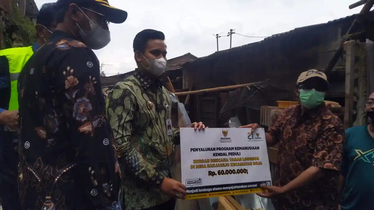 Baznas Kendal Bantu Rp 60 Juta, Prioritas Perbaiki Talud Pasca Longsor di Perum Villa Siberi