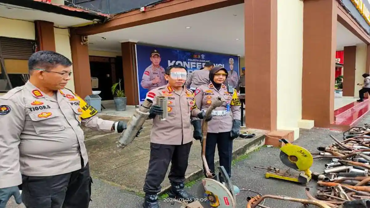 2 Gerinda Musnahkan 452 Knalpot Brong di Batam