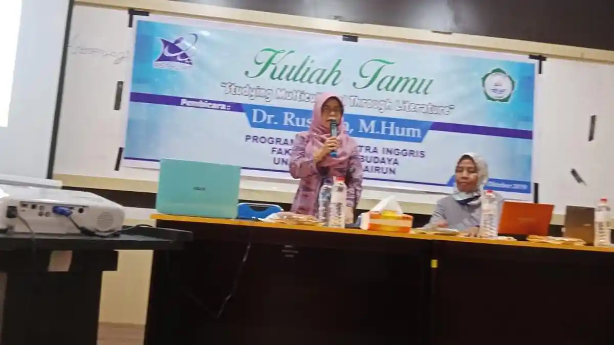 Dosen Sastra UMI Bawakan Kuliah Umum di Unkhair Ternate, Bahas Multikultural