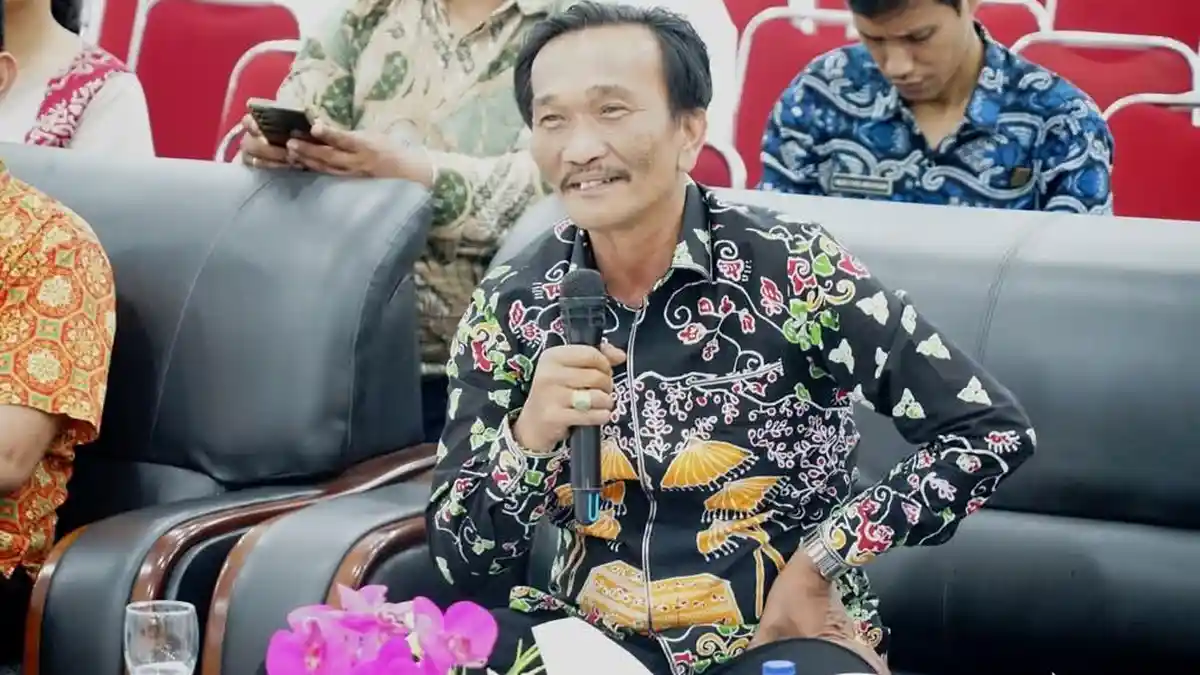 Ikuti Ibadah Natal 2025 Persekutuan Oikumene, Kakanwil Kemenkum Sumut Sampaikan Pesan Natal
