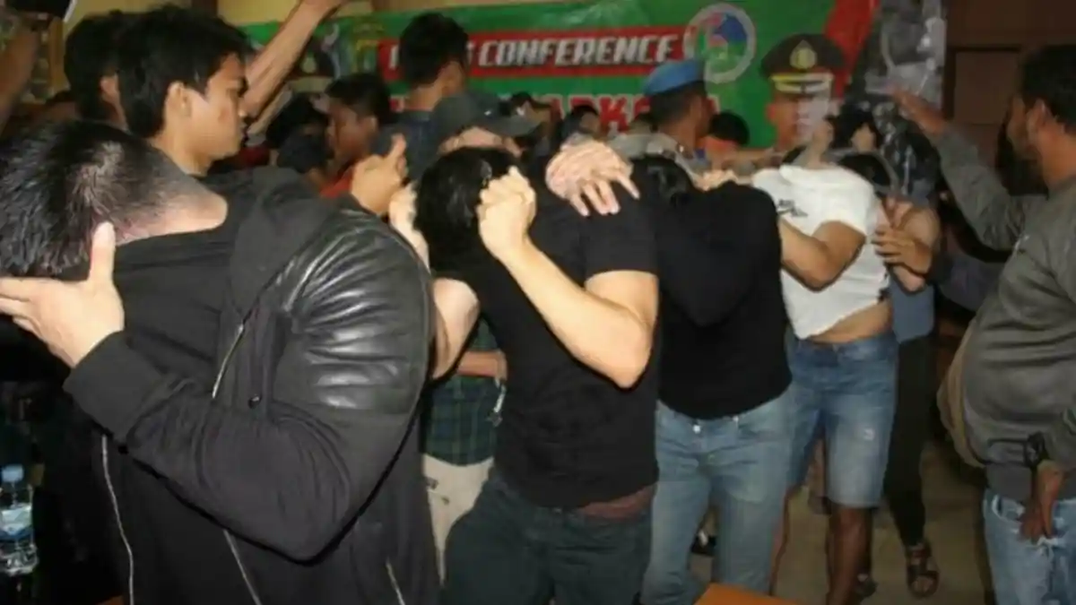 Camat Geleng-geleng Kepala, 37 ABG Kepergok Ingin Pesta Seks, Petugas Temukan Obat Kuat