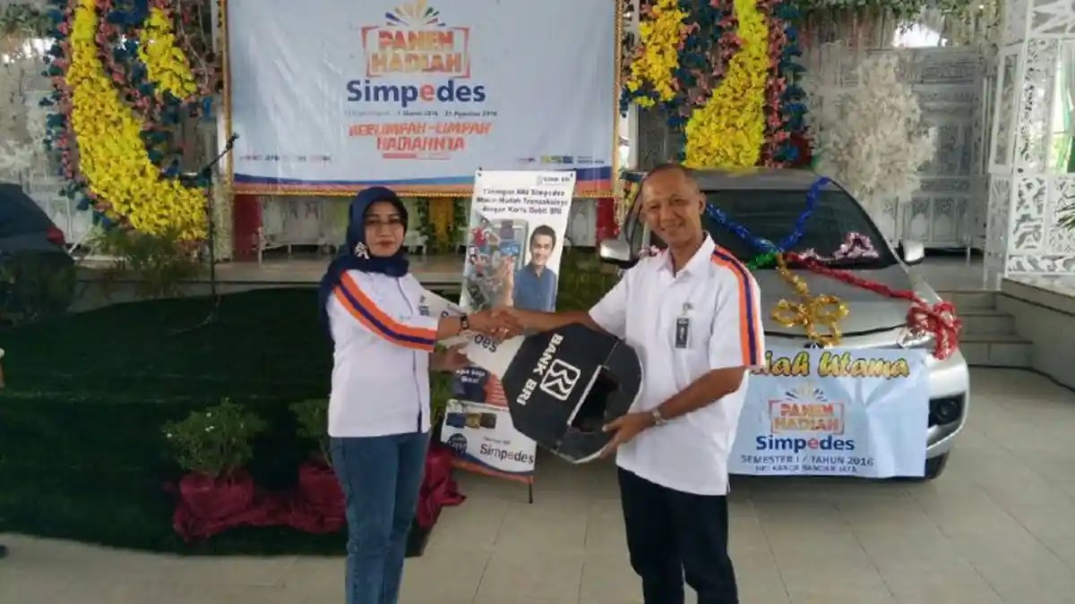 Warga Lampung Tengah Ini Rengkuh Toyota Avanza Dari BRI