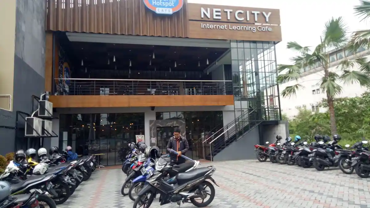 Superhotspot Net City Internet Learning Cafe Ingin Ubah Stigma Negatif Warnet