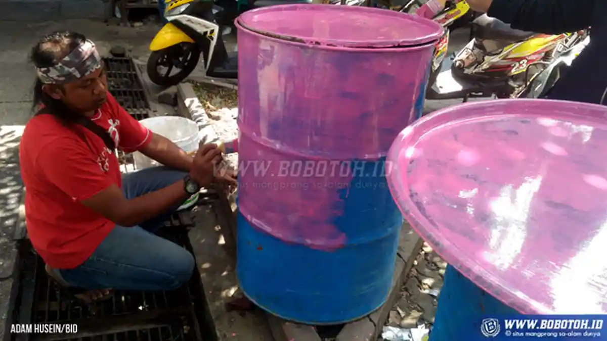 Bobotoh Siap Kirim Drum Berisi Uang Koin Rp 50 Juta ke PSSI