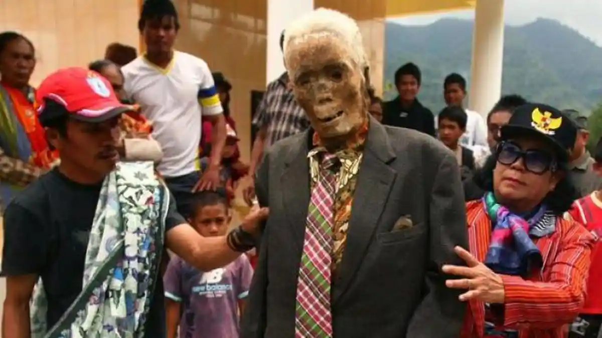 Mayat Berjalan dan Ritual Manene di Toraja