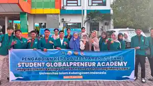 Mahasiswa-UNIKI-Bireuen-foto-bersama-di-Kampus-PSDKU-Lhokseumawe-2026.jpg