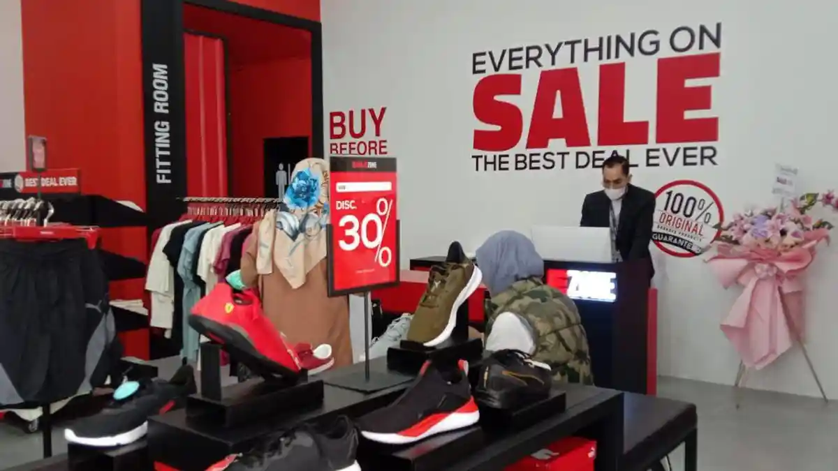 Sale Zone Buka di Batam, Jual Beragam Brand Apparel dengan Diskon Setiap Harinya