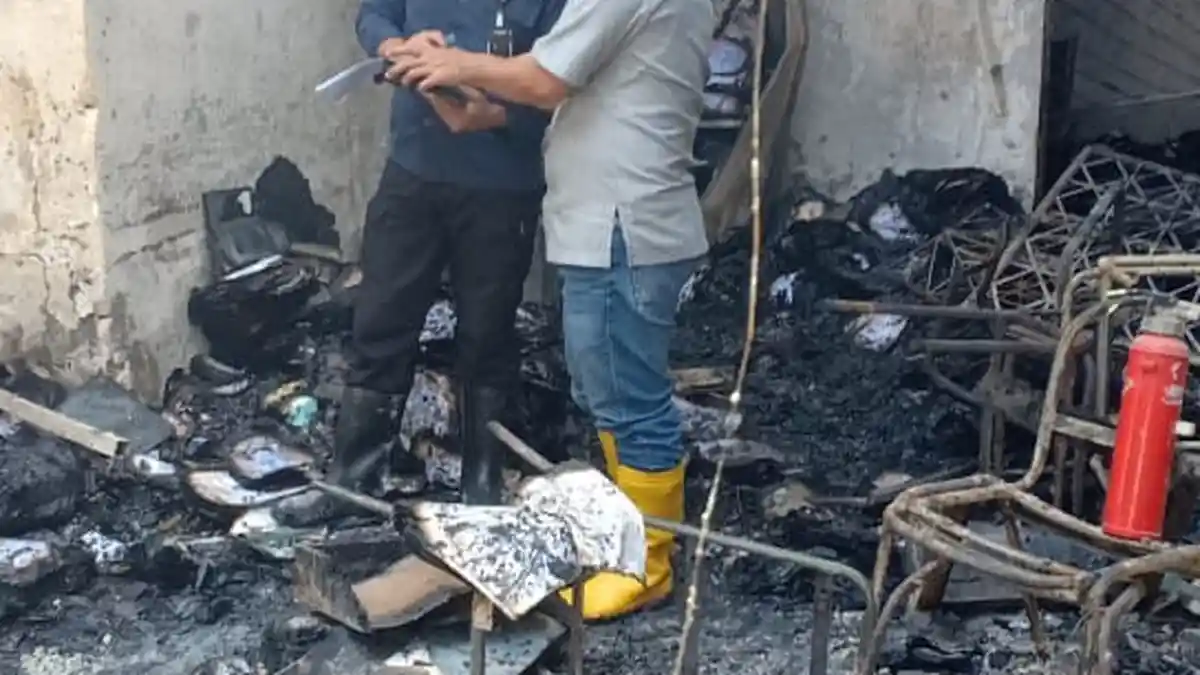 Selidiki Penyebab Kebakaran Kantor Dinkes Sulsel, Polisi Kembali Lakukan Olah TKP