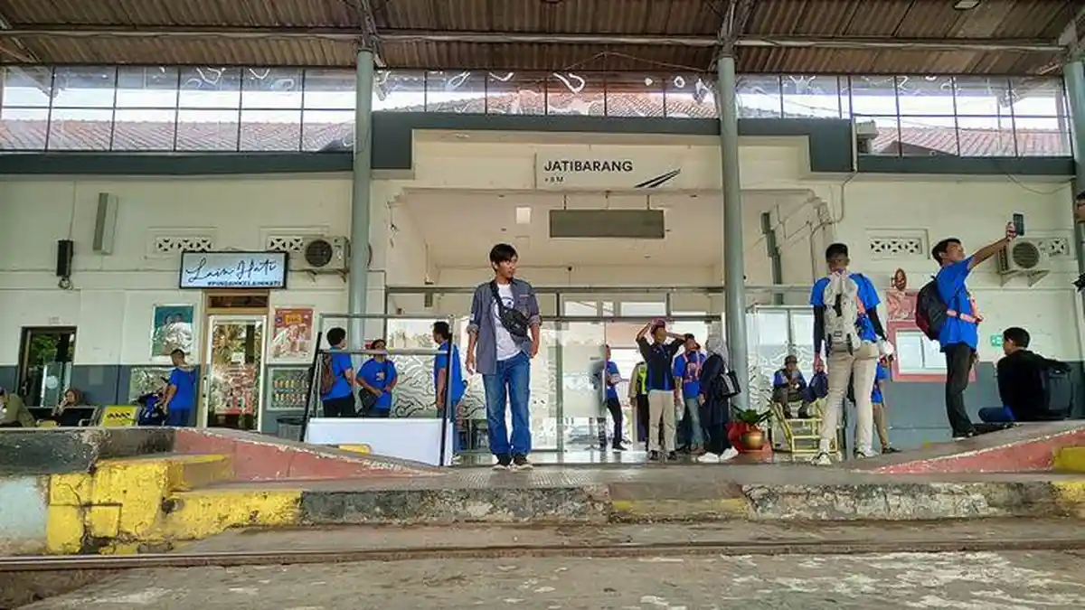 Napak Tilas Sisa Jalur Kereta Api Kuno Pengangkut Hasil Bumi di Indramayu yang Sudah Ada Sejak 1912 