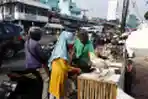 Pedagang Ayam Kampung di Ciledug Tangerang