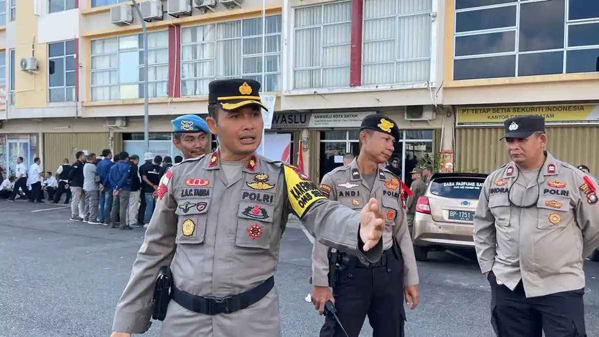 150 Personel Gabungan Tertibkan APS Pemilu 2024 yang Langgar Regulasi di Batam