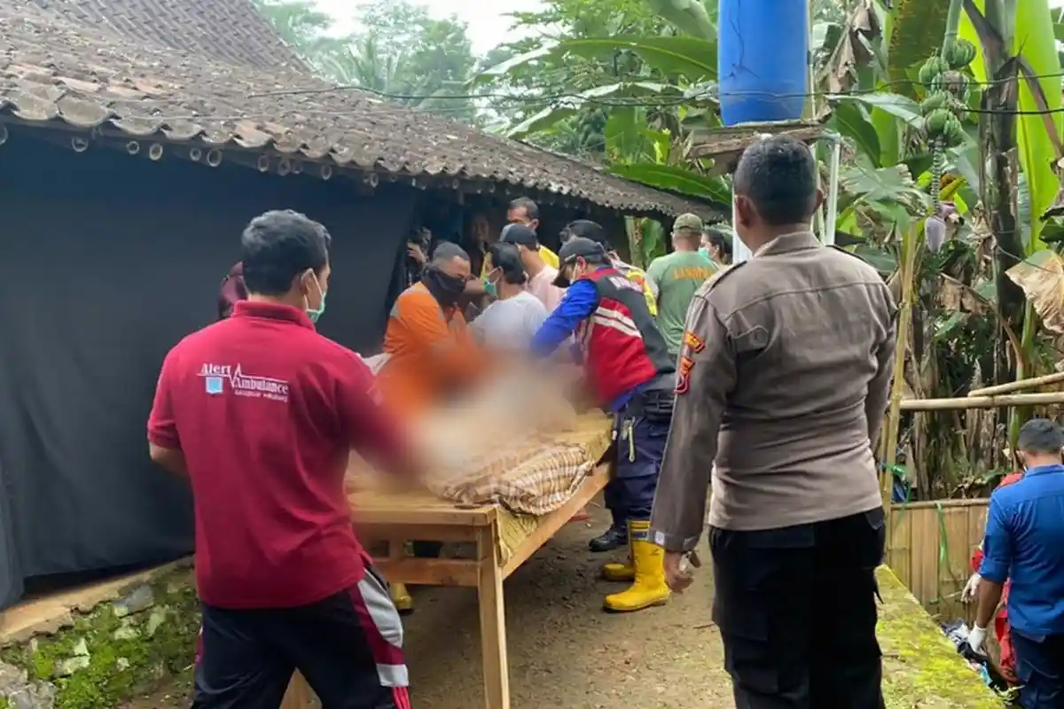 Seorang Wanita Ditemukan Tewas Mengapung di Dalam Sumur Kabupaten Semarang