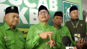 Ketua-DPW-PKB-Jawa-Timur-Abdul-Halim-Iskandar-di-Bojonegoro.jpg
